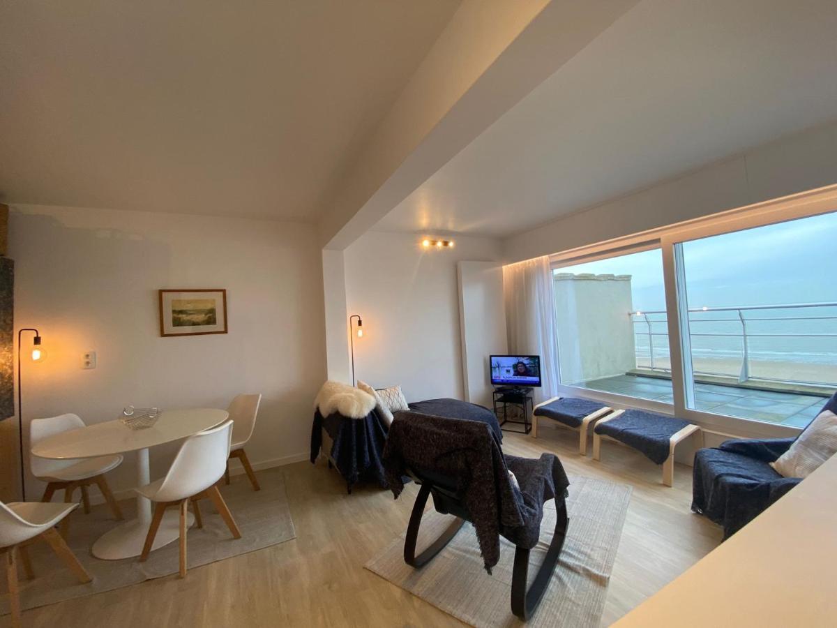 Penthouse On The Belgian Coast With Sea & Landscape Views Lägenhet Wenduine Exteriör bild