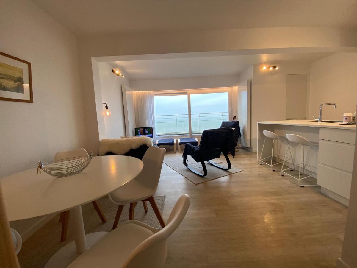 Penthouse On The Belgian Coast With Sea & Landscape Views Lägenhet Wenduine Exteriör bild