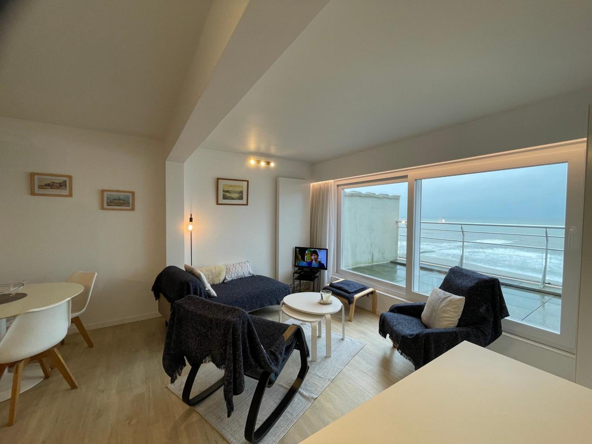 Penthouse On The Belgian Coast With Sea & Landscape Views Lägenhet Wenduine Exteriör bild